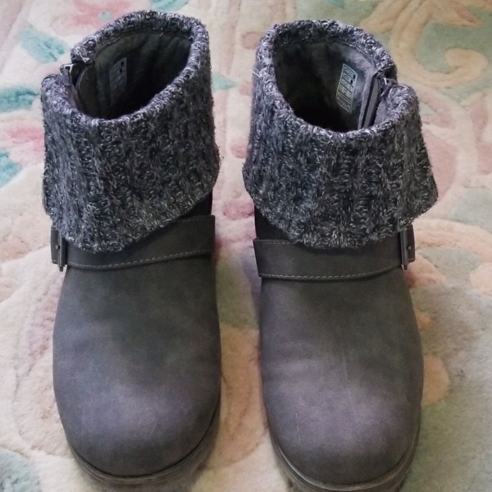 Rocket Dog ankle booties size 7 and 1/2 very good